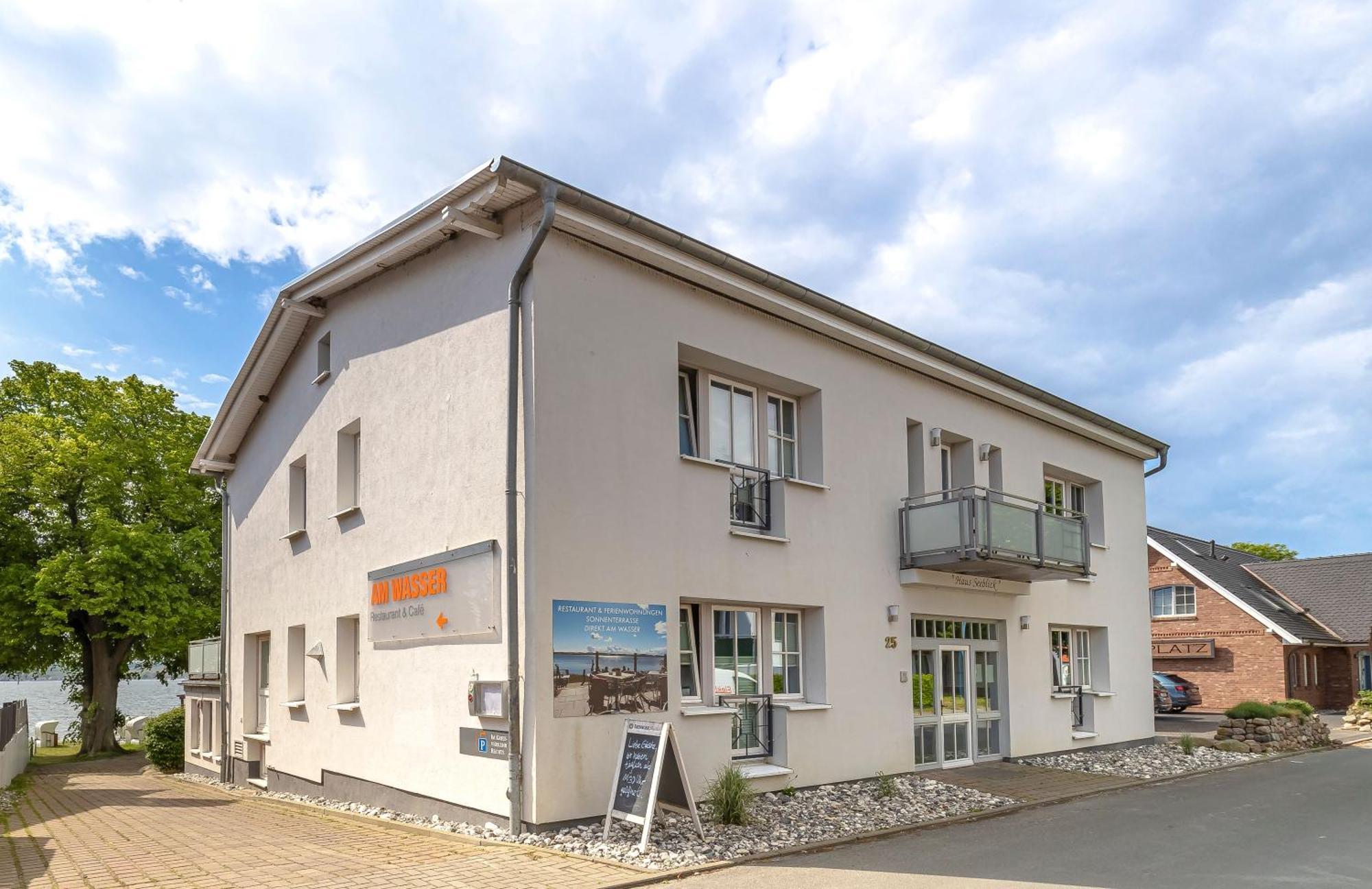Haus Seeblick Mit 9 Wohnungen Alt Reddevitz ภายนอก รูปภาพ
