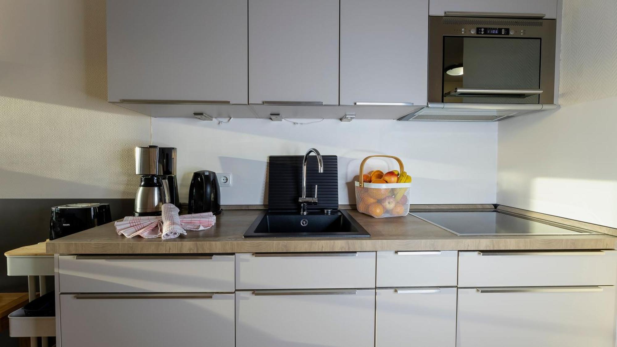 Haus Seeblick Mit 9 Wohnungen Alt Reddevitz ภายนอก รูปภาพ