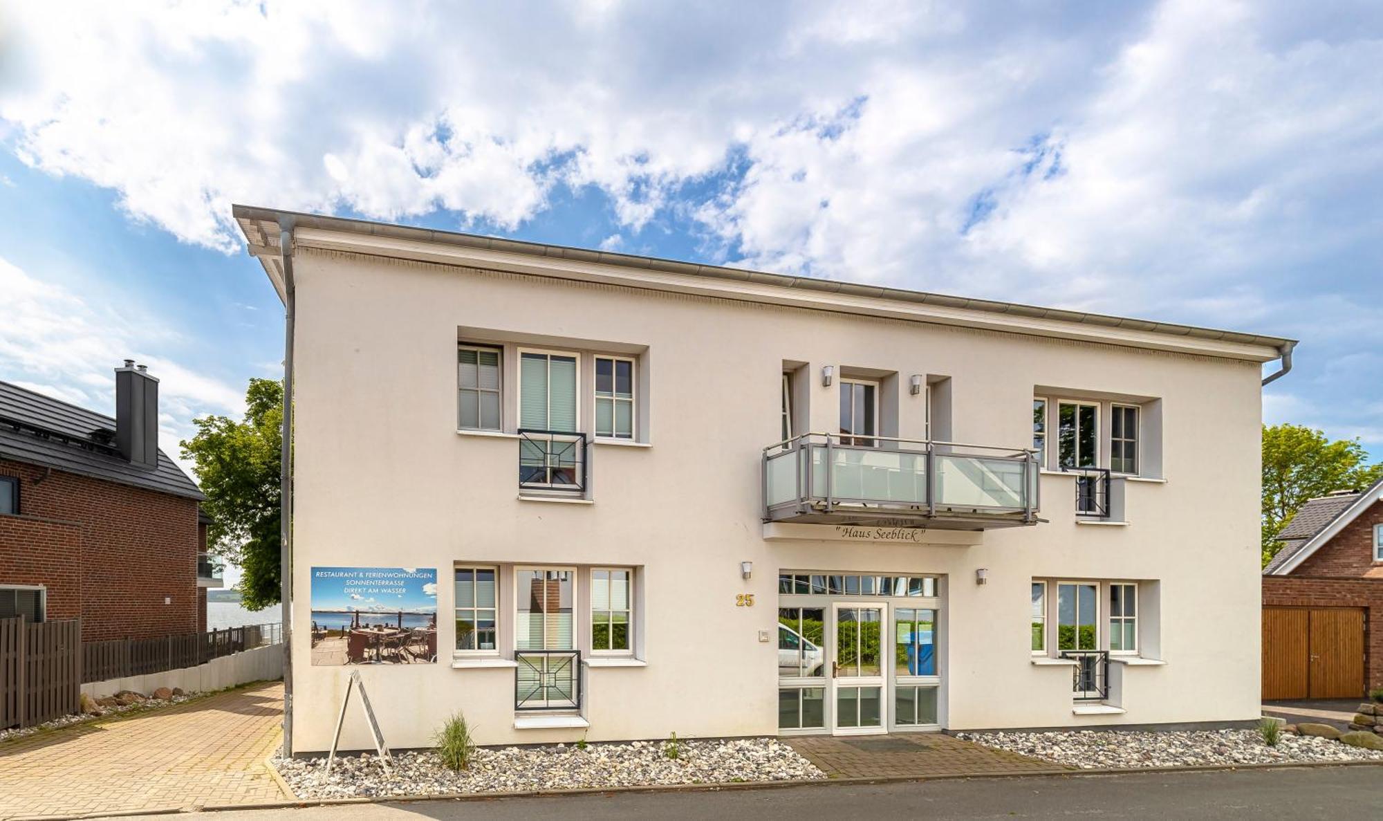 Haus Seeblick Mit 9 Wohnungen Alt Reddevitz ภายนอก รูปภาพ