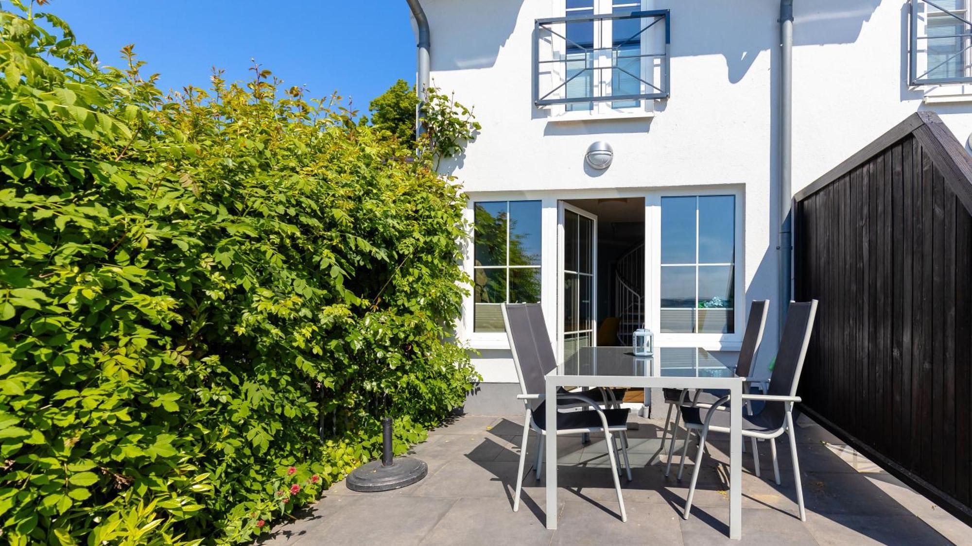 Haus Seeblick Mit 9 Wohnungen Alt Reddevitz ภายนอก รูปภาพ